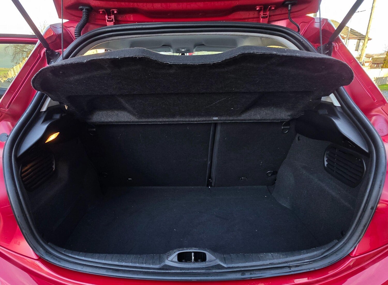 Used Peugeot 208 2014 for sale - 77155532: Photo 21