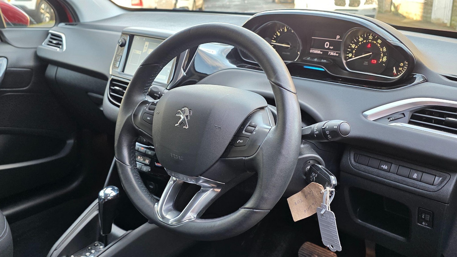 Used Peugeot 208 2014 for sale - 77155532: Photo 22