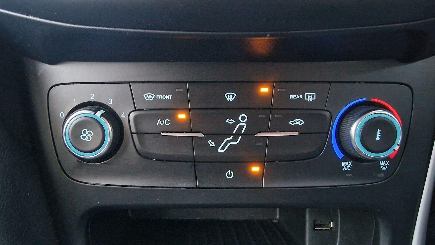 Used Ford Focus 2016 for sale - 77155978: Photo 15