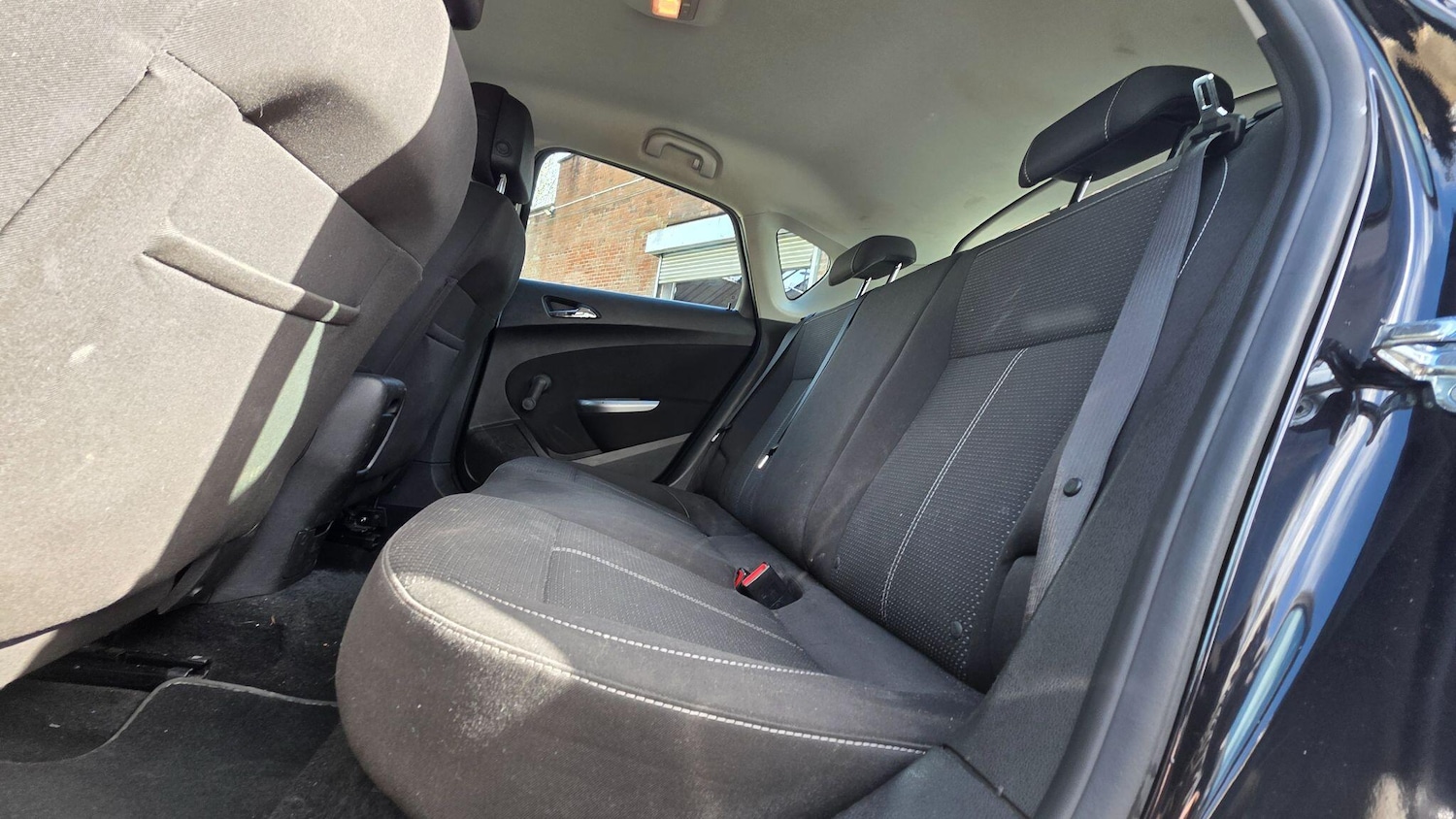 Used Vauxhall Astra 2011 for sale - 78047734: Photo 10