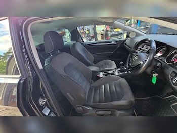 Used Volkswagen Golf 2014 for sale - 79396568: Photo