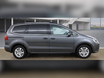 Used Volkswagen Sharan 2013 for sale - 76424508: Photo