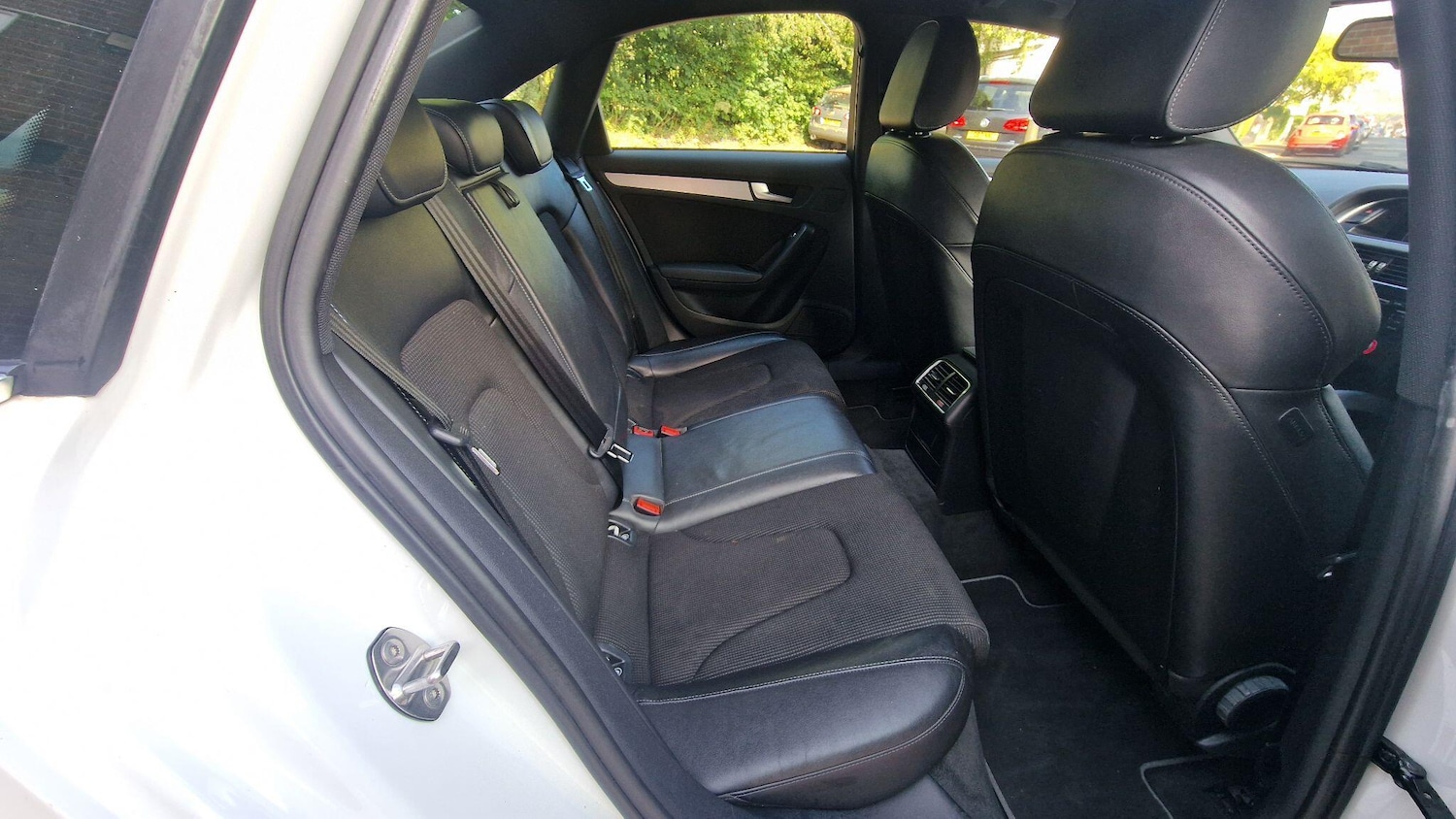 Used Audi A4 2012 for sale - 76786498: Photo 11