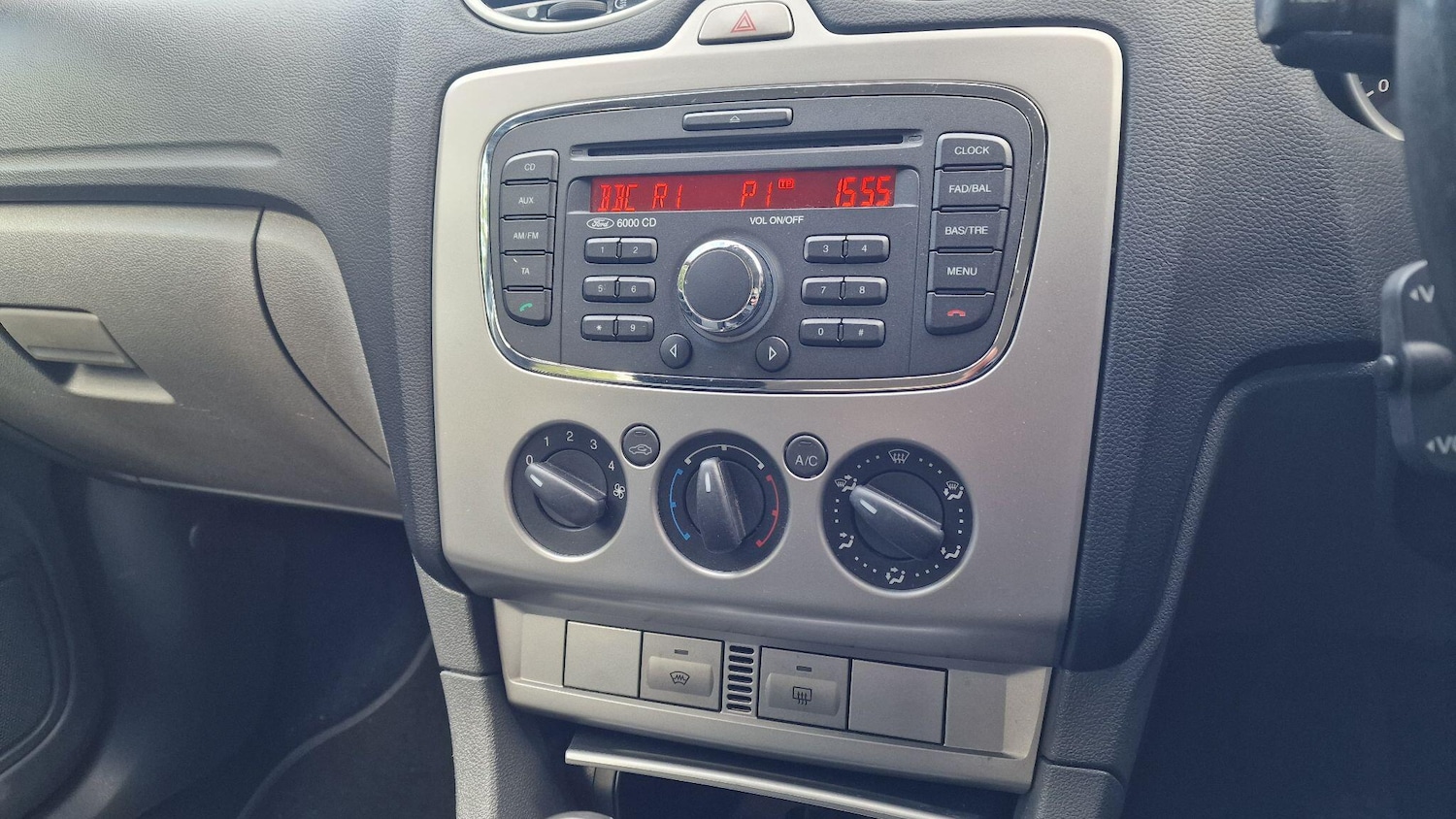 Used Ford Focus 2010 for sale - 75927968: Photo 5