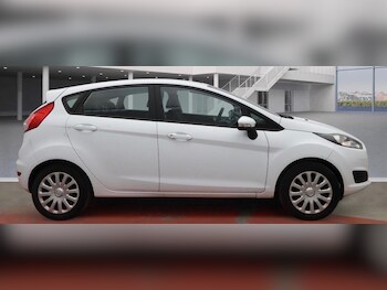 Used Ford Fiesta 2015 for sale - 77839630: Photo