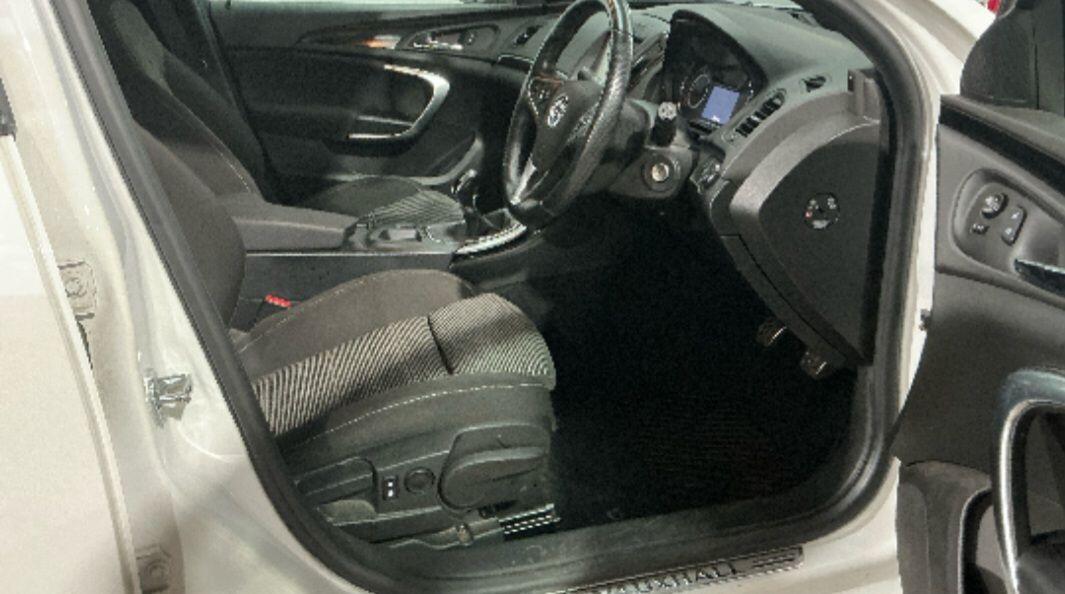 Used Vauxhall Insignia 2015 for sale - 77358421: Photo 11