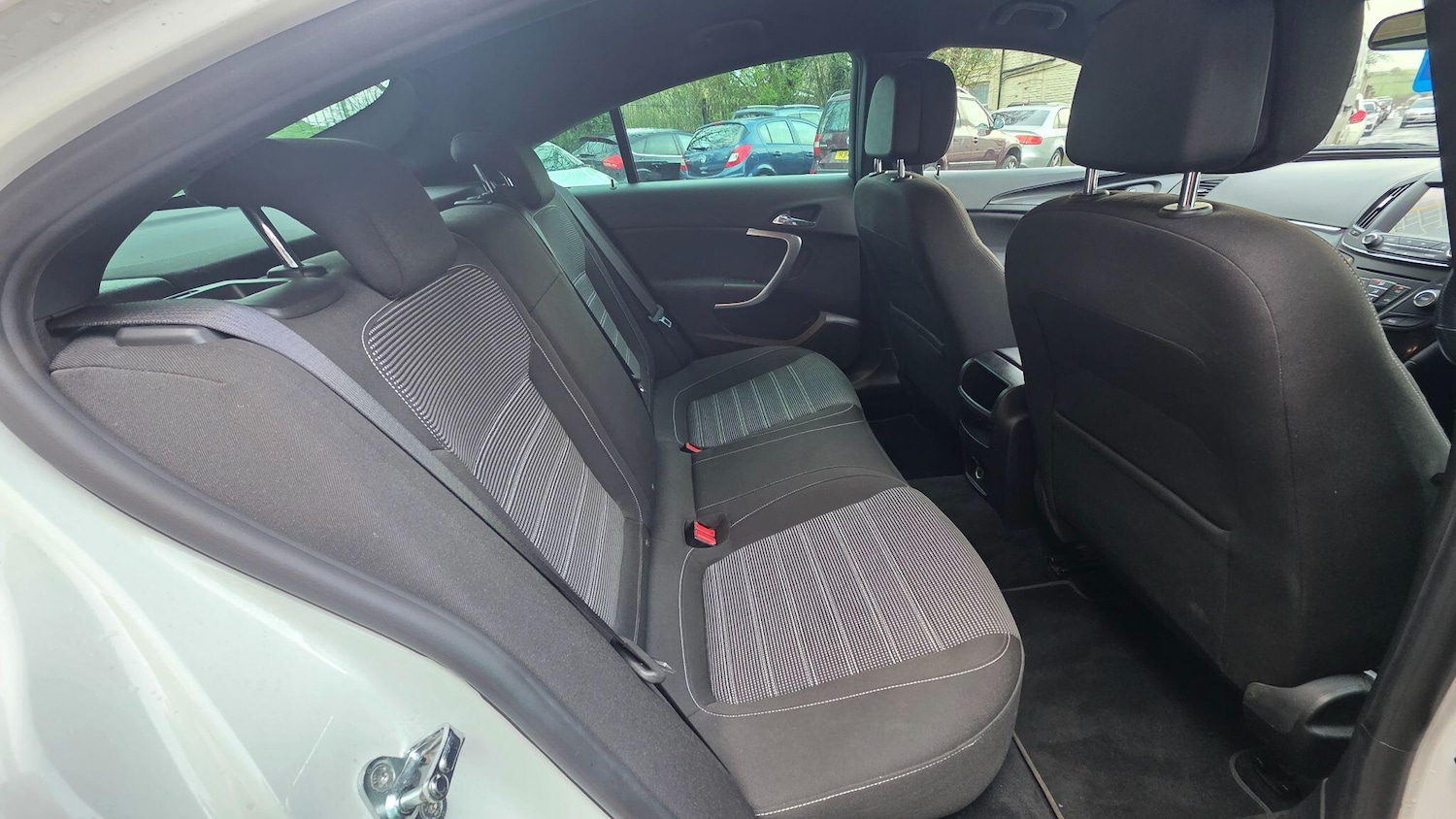 Used Vauxhall Insignia 2015 for sale - 77358421: Photo 12