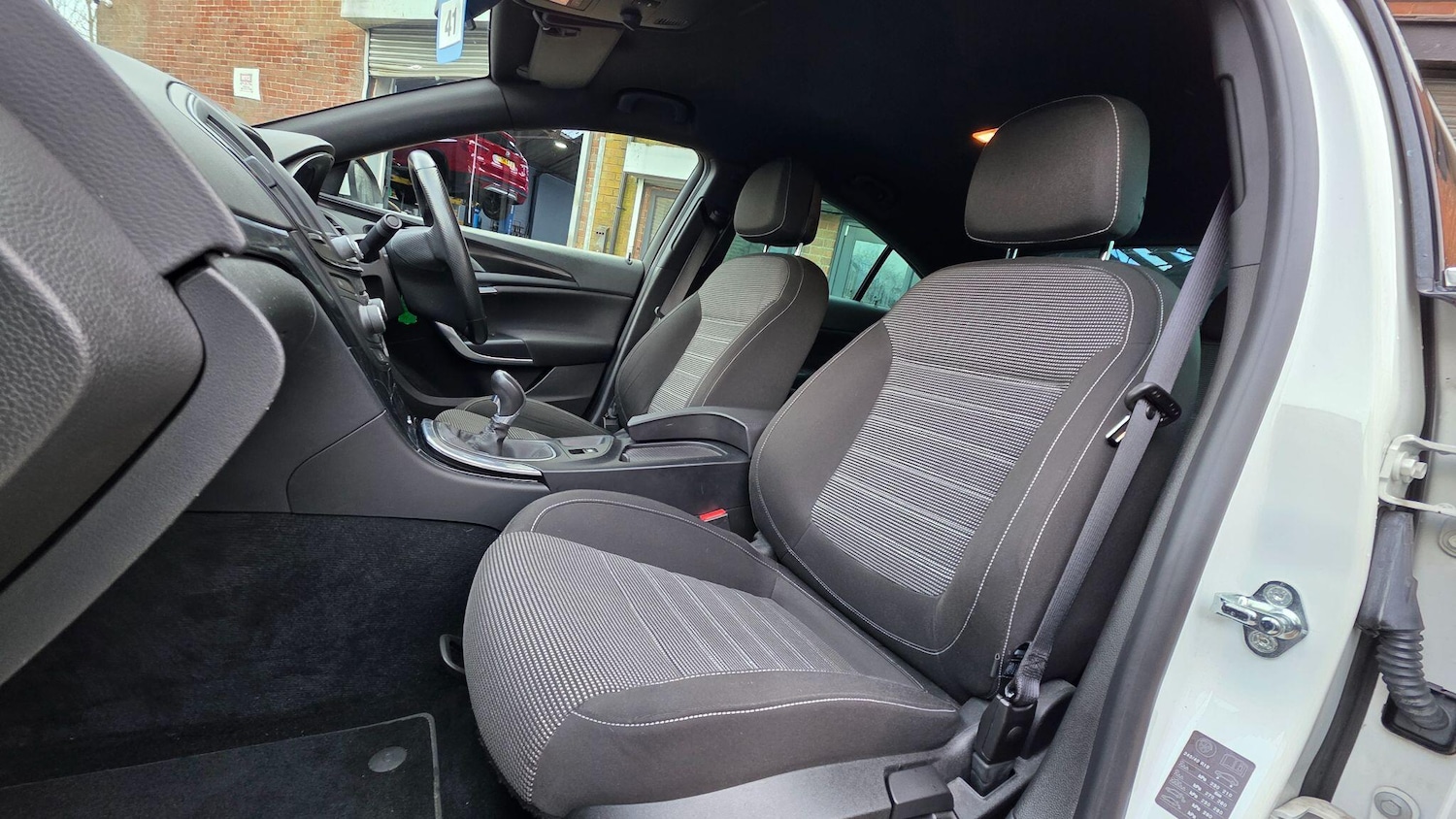 Used Vauxhall Insignia 2015 for sale - 77358421: Photo 21