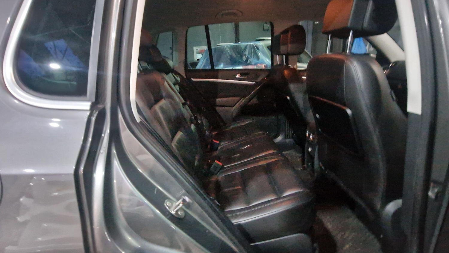 Used Volkswagen Tiguan 2014 for sale - 76976504: Photo 11