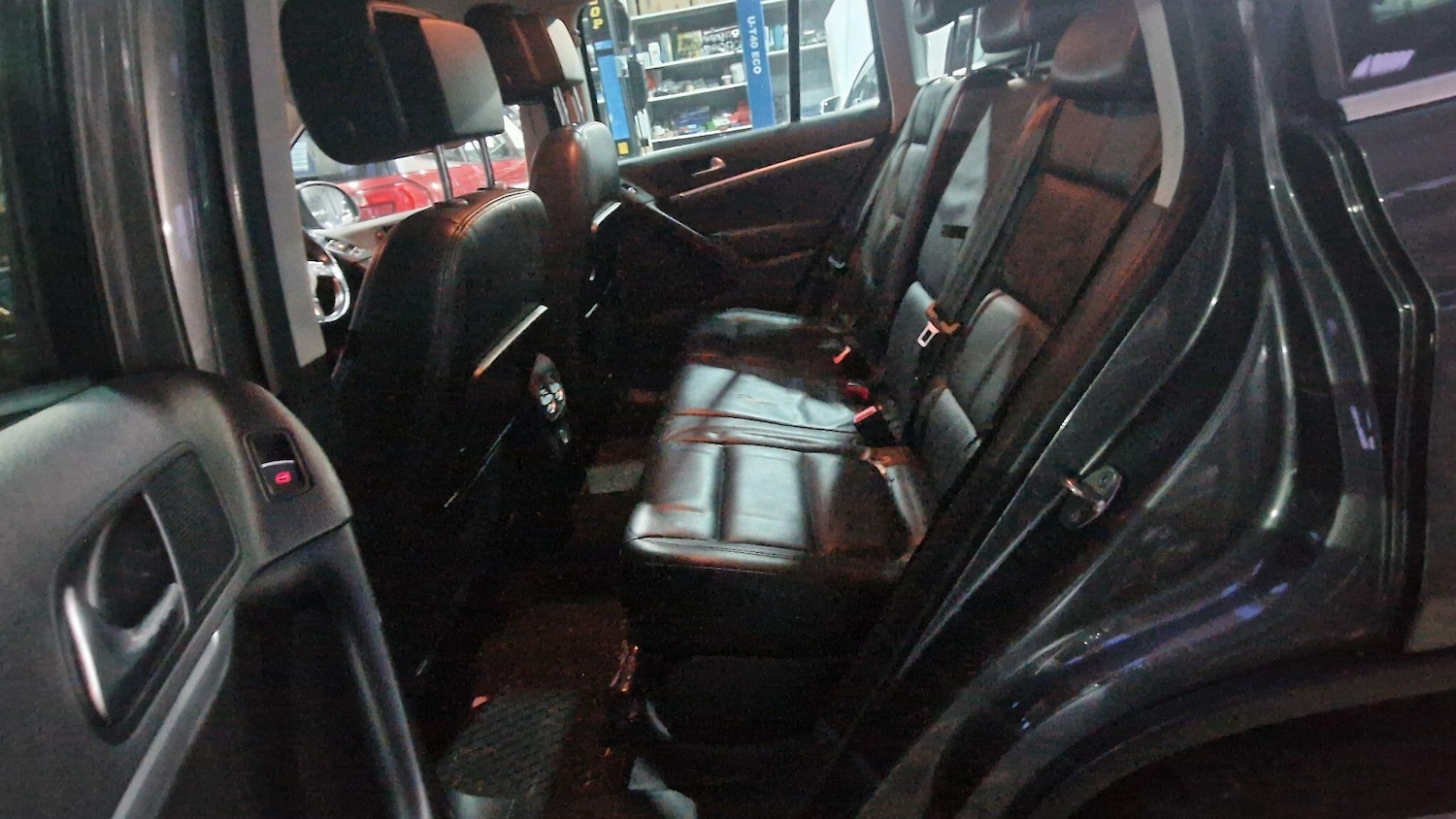 Used Volkswagen Tiguan 2014 for sale - 76976504: Photo 14