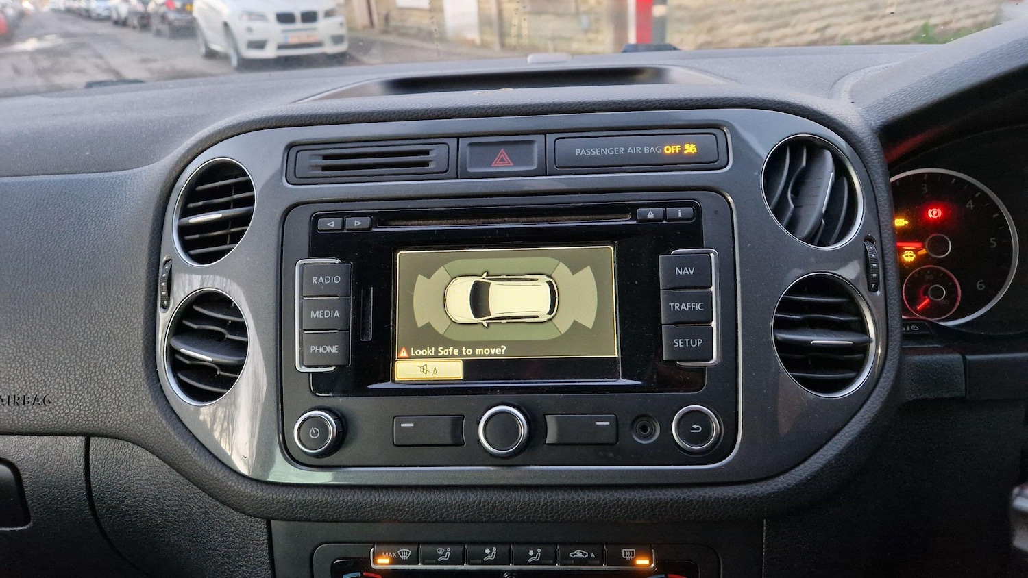 Used Volkswagen Tiguan 2014 for sale - 76976504: Photo 17