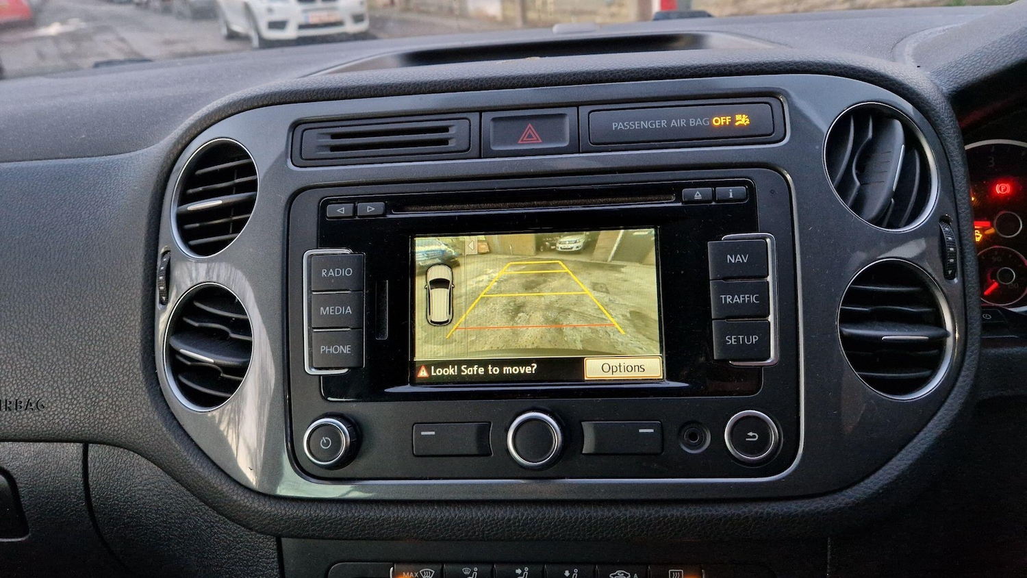 Used Volkswagen Tiguan 2014 for sale - 76976504: Photo 18