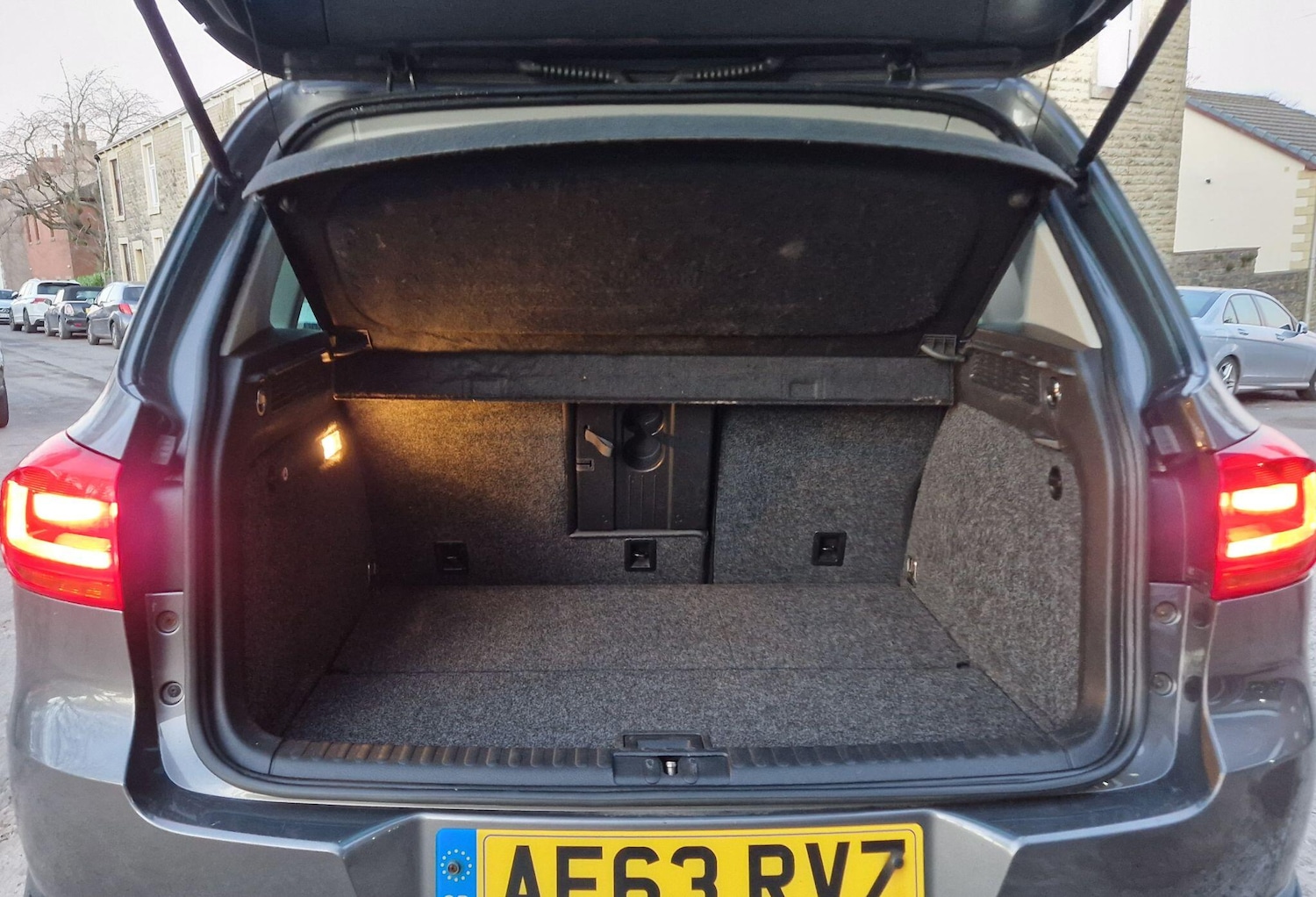 Used Volkswagen Tiguan 2014 for sale - 76976504: Photo 20