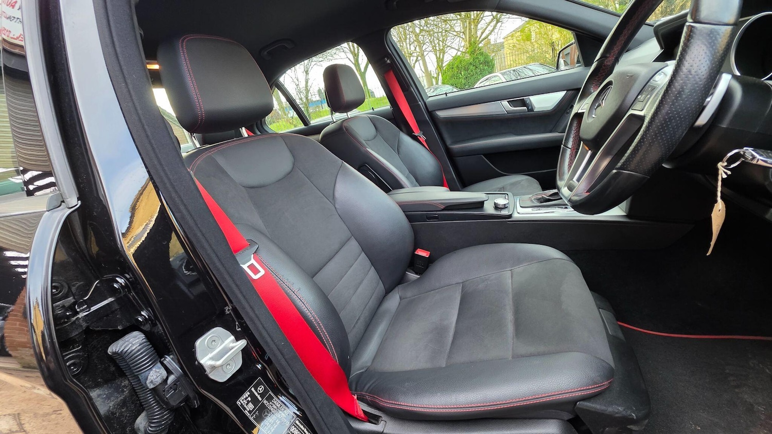 Used Mercedes-Benz C Class 2012 for sale - 77120125: Photo 12