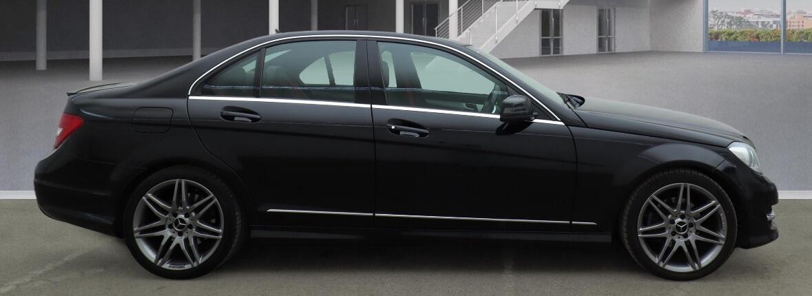 Used Mercedes-Benz C Class 2012 for sale - 77120125: Photo 2