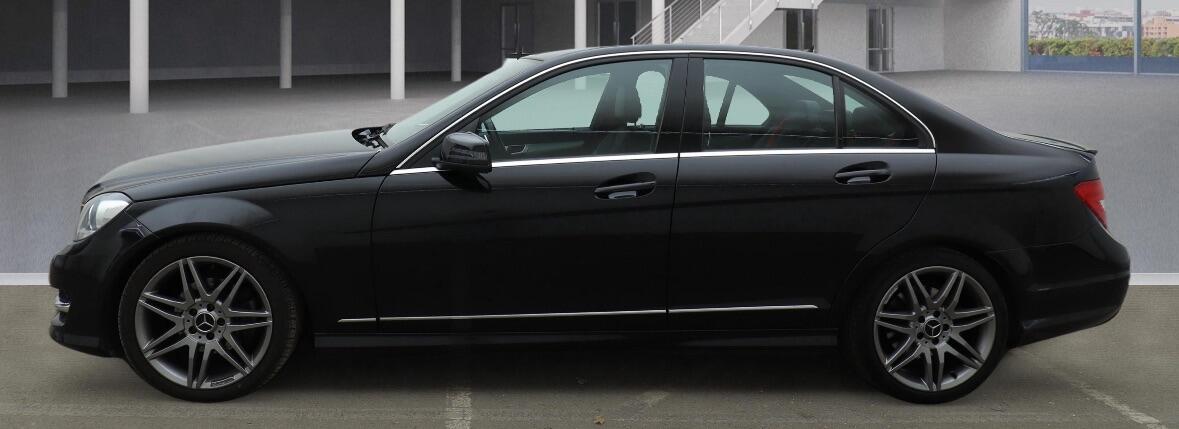 Used Mercedes-Benz C Class 2012 for sale - 77120125: Photo 5