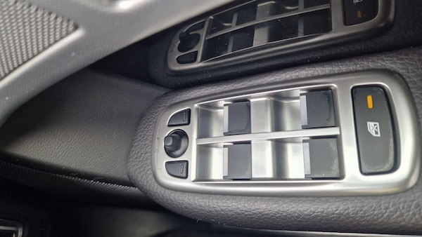Used Jaguar XF 2014 for sale - 76159025: Photo 25