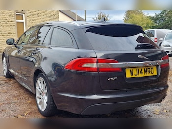 Used Jaguar XF 2014 for sale - 76159025: Photo 4