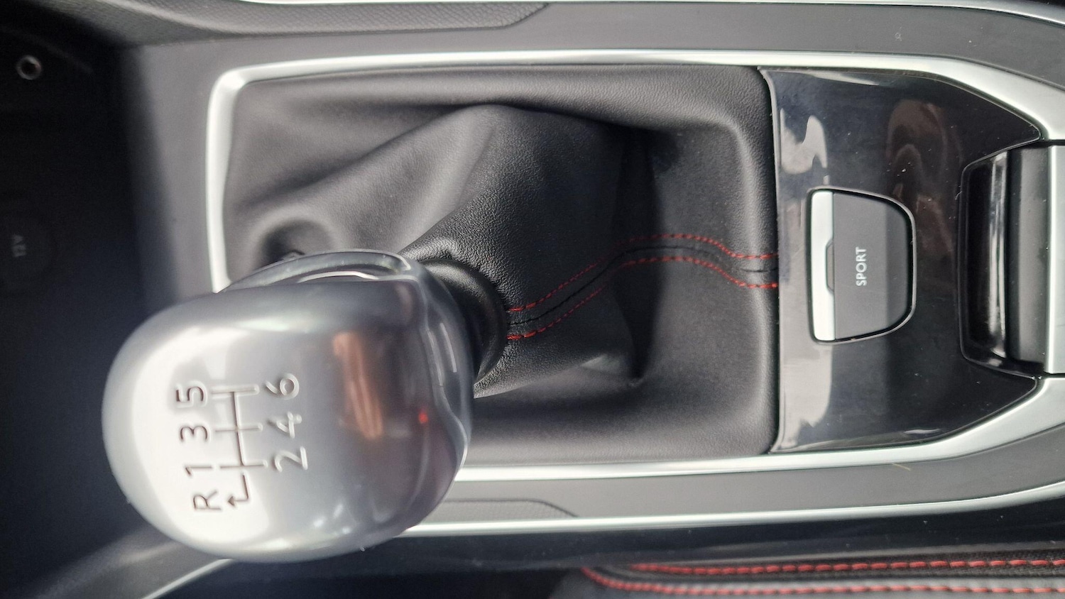 Used Peugeot 308 2015 for sale - 76060260: Photo 10