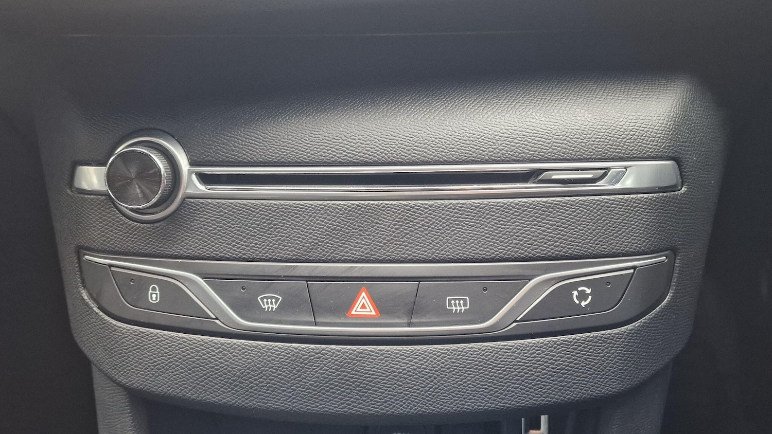 Used Peugeot 308 2015 for sale - 76060260: Photo 19