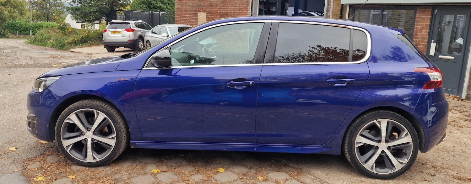 Used Peugeot 308 2015 for sale - 76060260: Photo 5