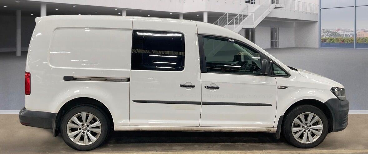 Used Volkswagen Caddy Maxi 2015 for sale - 77637790: Photo 2