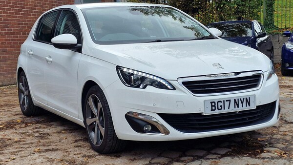 Used Peugeot 308 2017 for sale - 76215262: Photo 1