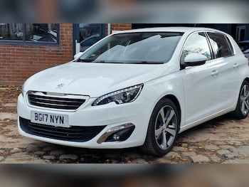 Used Peugeot 308 2017 for sale - 76215262: Photo 2