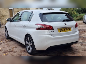 Used Peugeot 308 2017 for sale - 76215262: Photo 3