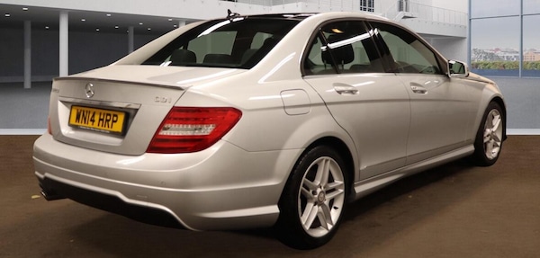 Used Mercedes-Benz C-Class 2014 for sale - 76247435: Photo 3