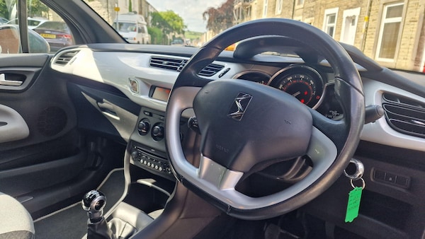 Used Citroen DS3 2014 for sale - 75060246: Photo 19