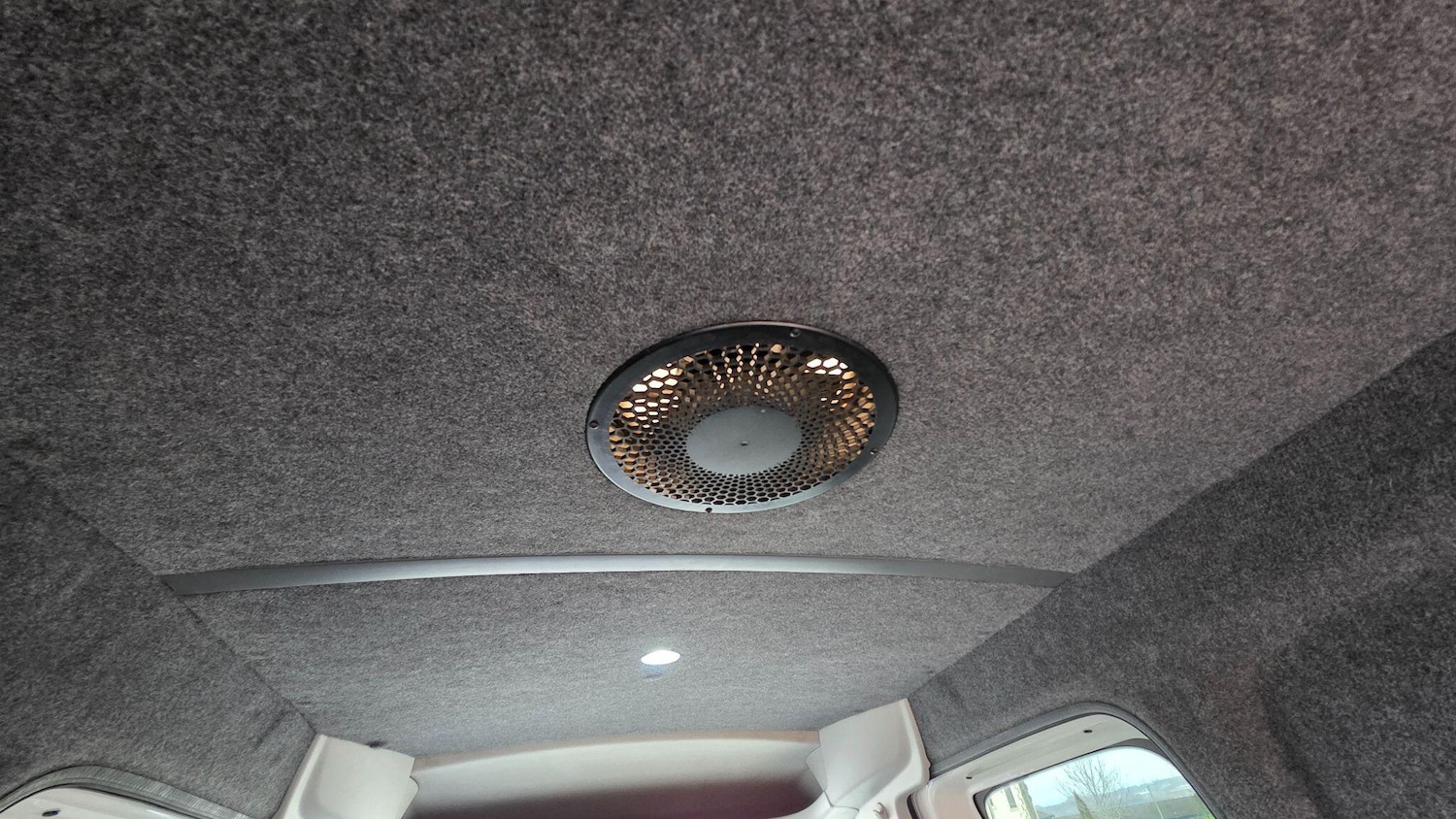 Used Volkswagen Caddy Maxi 2015 for sale - 77978072: Photo 11