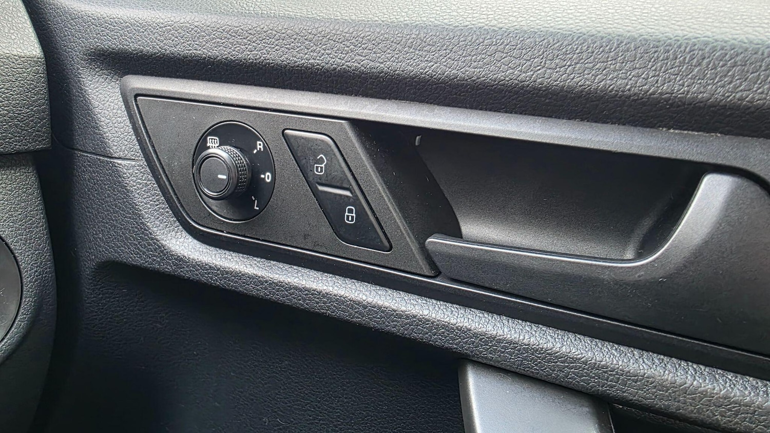 Used Volkswagen Caddy Maxi 2015 for sale - 77978072: Photo 12