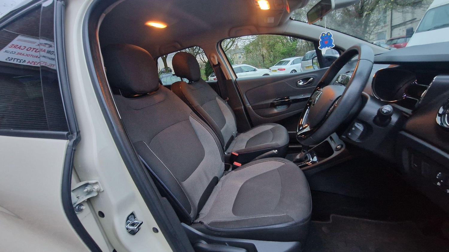 Used Renault Captur 2015 for sale - 76913706: Photo 11