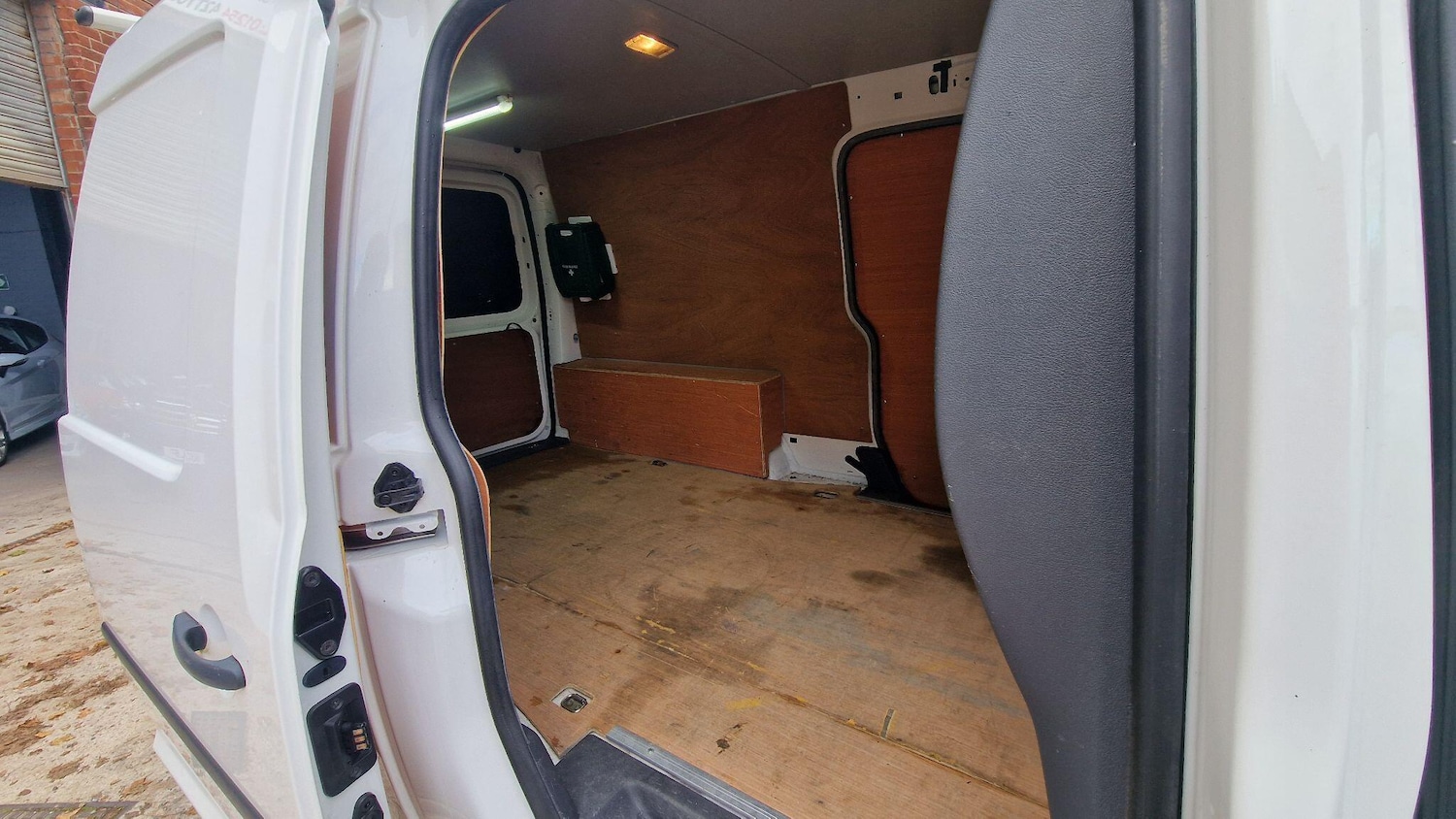 Used Volkswagen Caddy 2015 for sale - 76099253: Photo 17