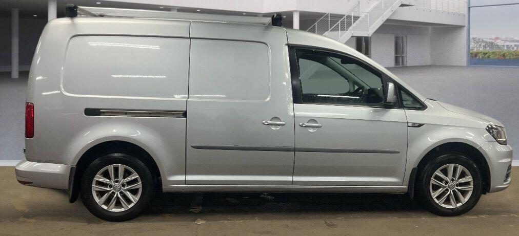 Used Volkswagen Caddy Maxi 2017 for sale - 77696217: Photo 5
