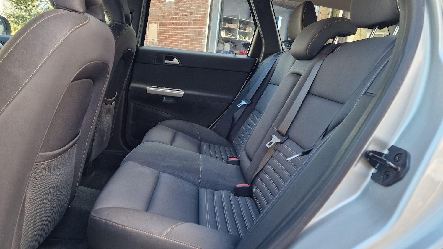 Used Volvo V50 2010 for sale - 76336580: Photo 14