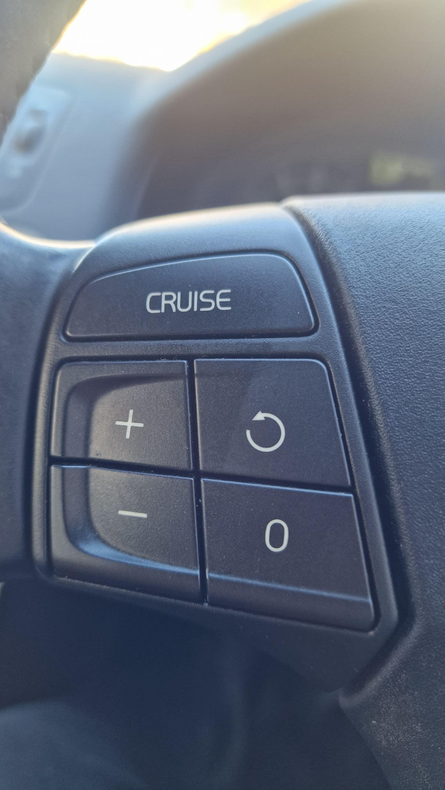 Used Volvo V50 2010 for sale - 76336580: Photo 21