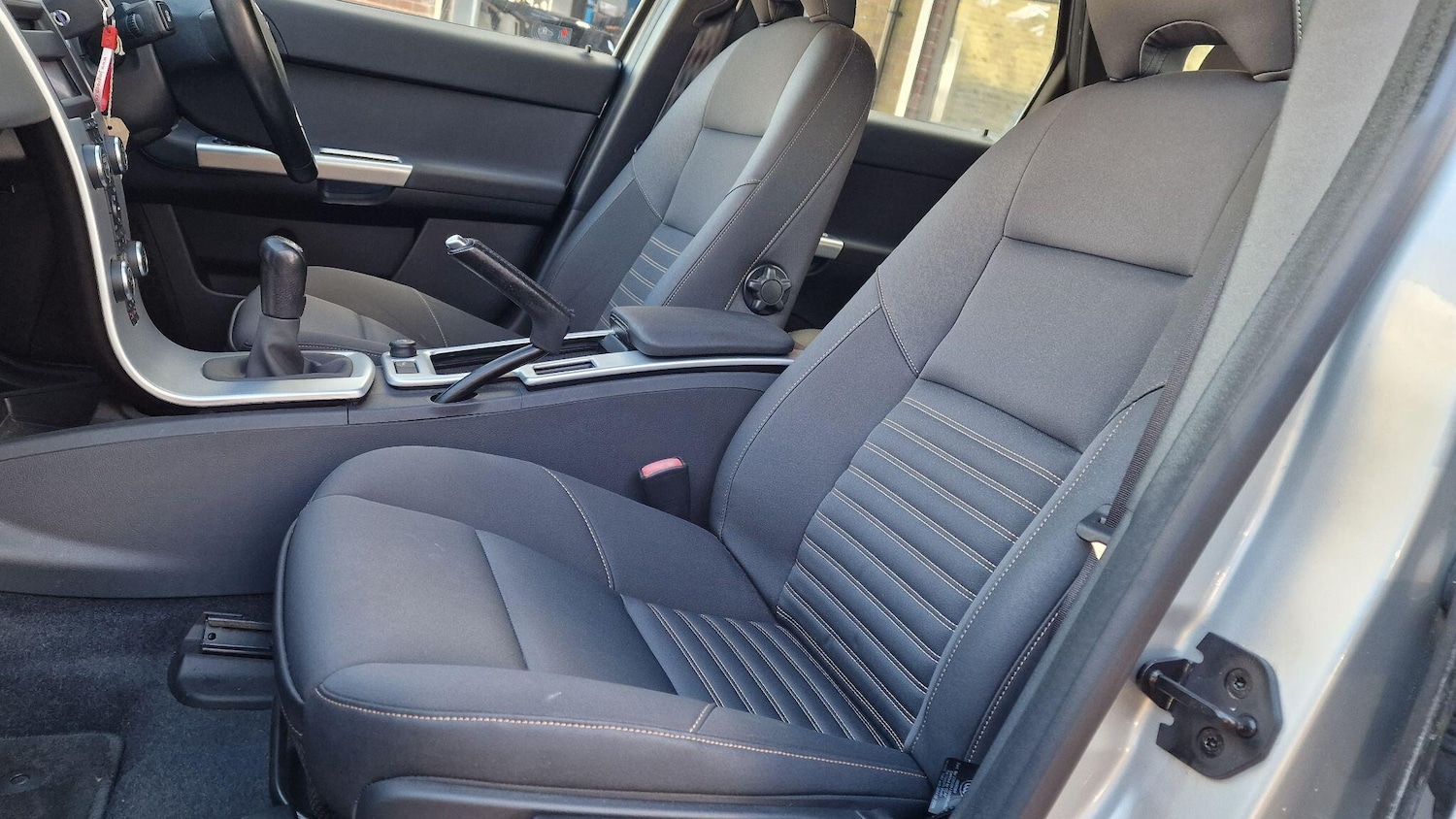 Used Volvo V50 2010 for sale - 76336580: Photo 27