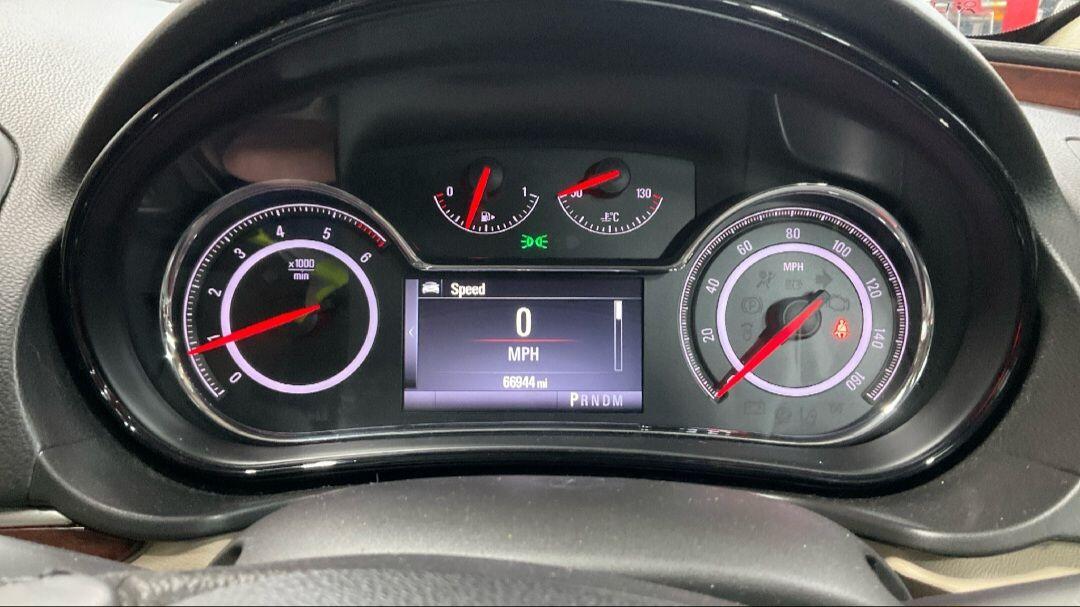 Used Vauxhall Insignia 2015 for sale - 77040361: Photo 10