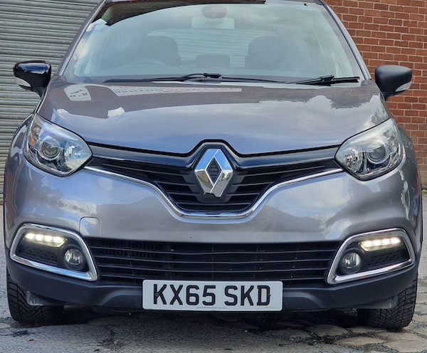 Used Renault Captur 2015 for sale - 75768872: Photo 2