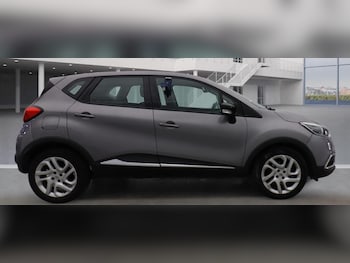 Used Renault Captur 2015 for sale - 75768872: Photo