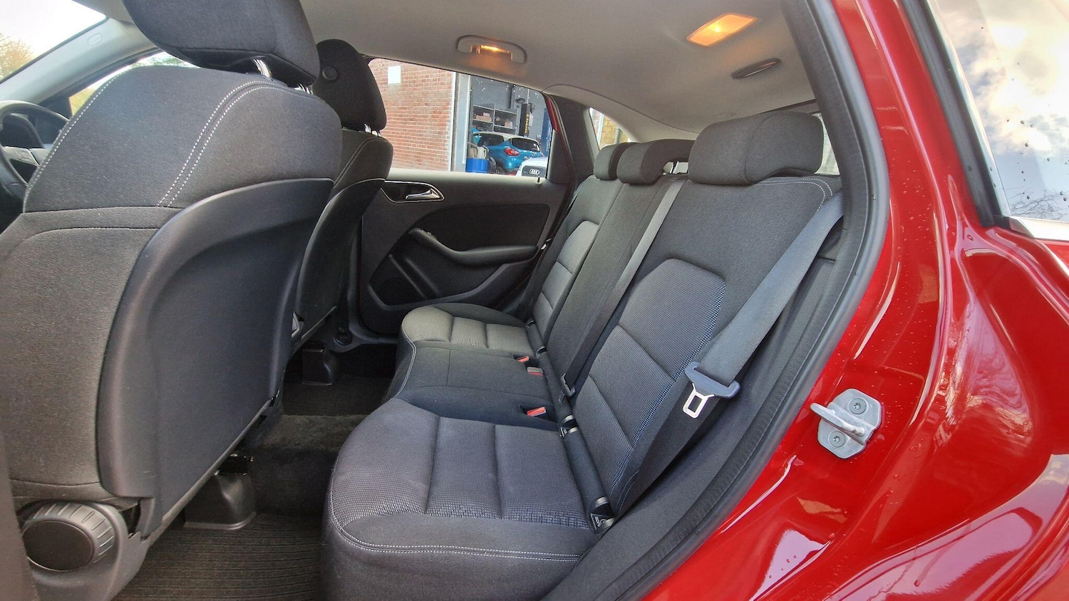 Used Mercedes-Benz B Class 2013 for sale - 76667229: Photo 13