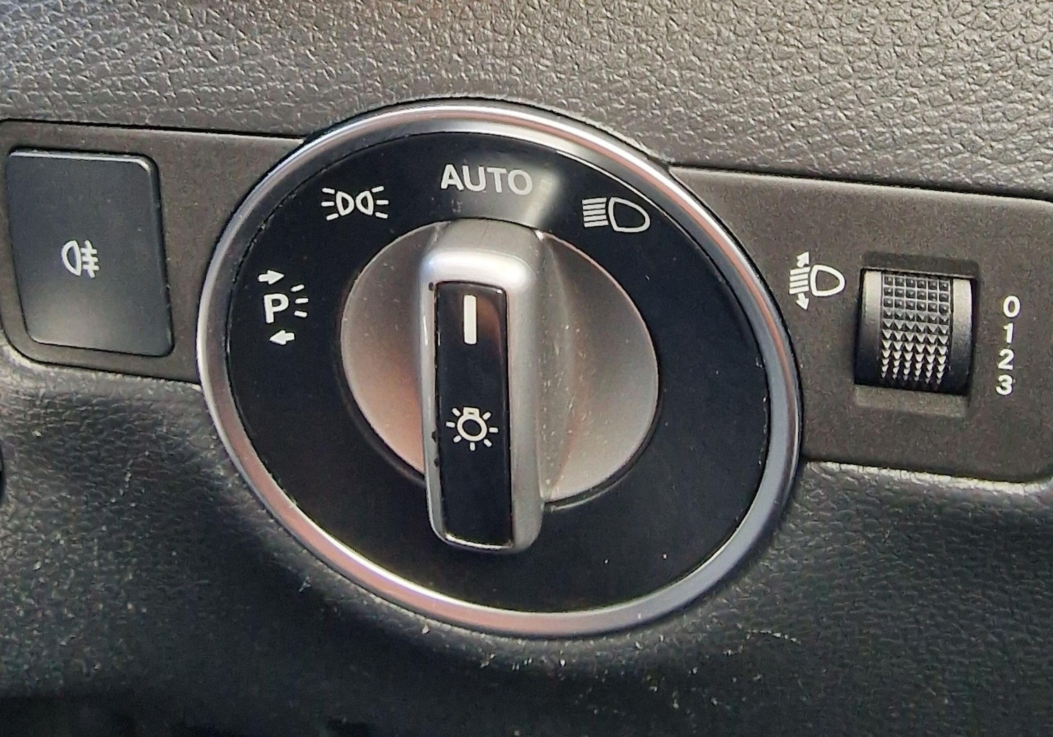 Used Mercedes-Benz B Class 2013 for sale - 76667229: Photo 17