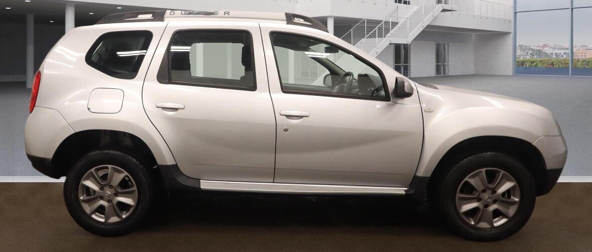 Used Dacia Duster 2015 for sale - 76936120: Photo 2