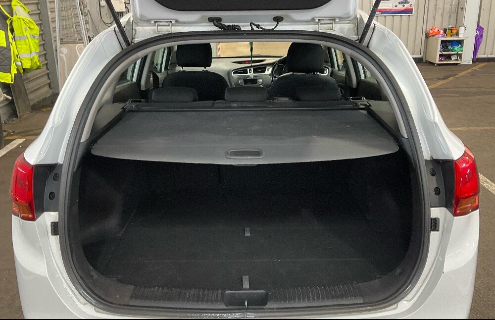 Used Kia Ceed 2015 for sale - 76348790: Photo 11