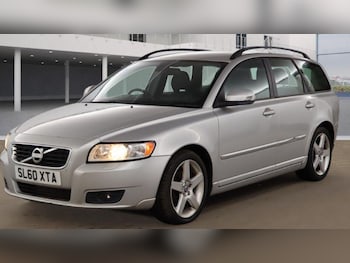 Used Volvo V50 2010 for sale - 76043055: Photo
