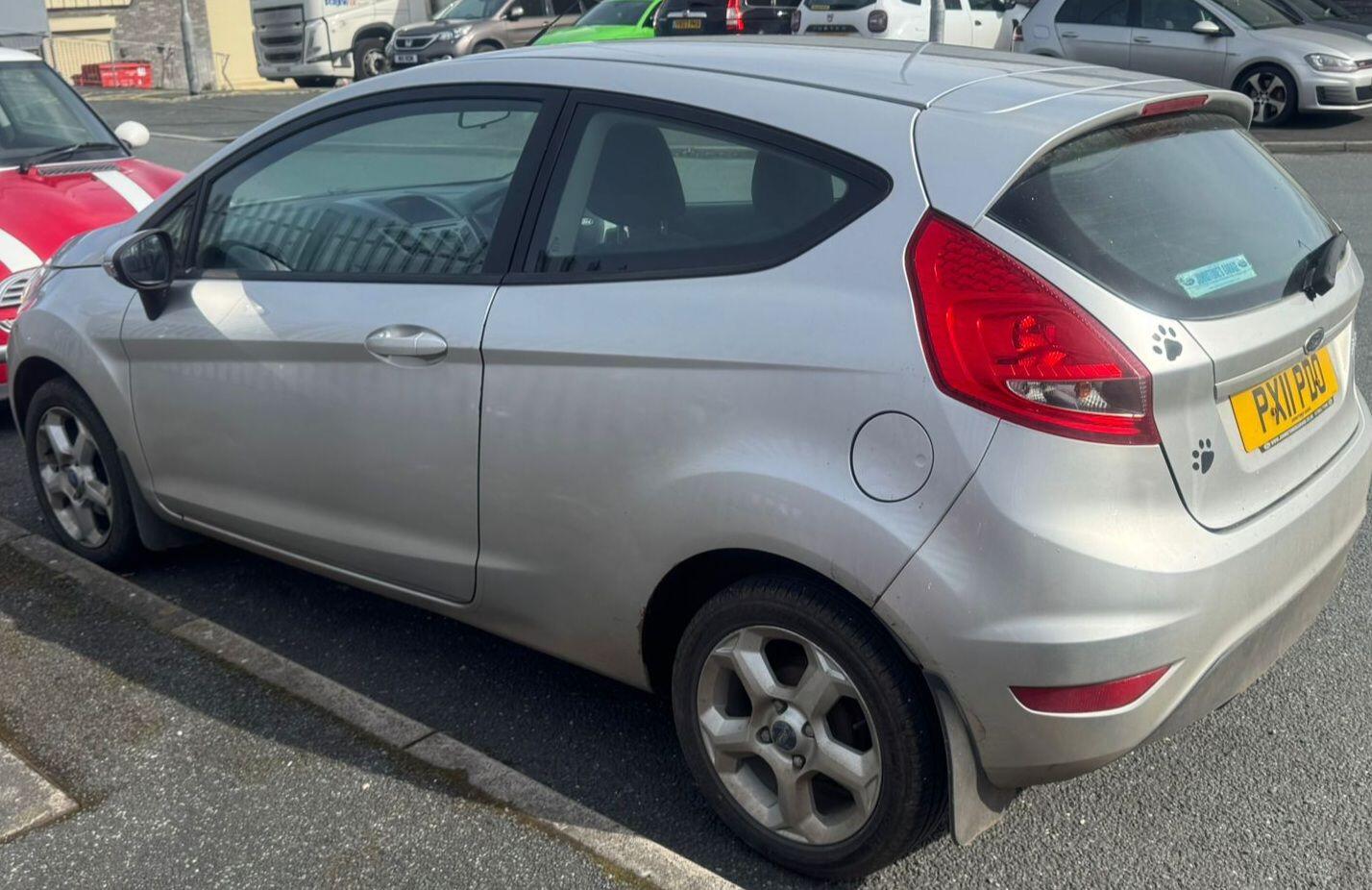 Used Ford Fiesta 2011 for sale - 78204587: Photo 4