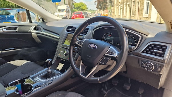 Used Ford Mondeo 2015 for sale - 75031315: Photo 9