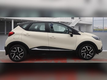 Used Renault Captur 2014 for sale - 76137768: Photo